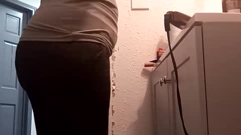 creamymilf11 online show from September 18, 3:30 am