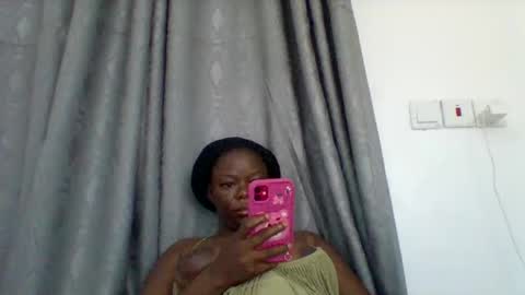 Snapshot of creamypussyxx chatting on March 21, 6:40 am creamypussyxx online show from March 21, 6:40 am