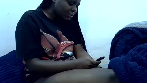 creamyypussyy online show from June 27, 12:22 pm