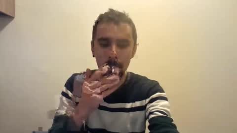 Snapshot of creativexx2 chatting on January 14, 12:44 pm creativexx2 online show from January 14, 12:44 pm