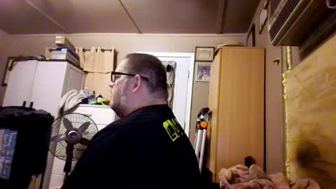 The hopeless romantic online show from October 17, 8:28 am