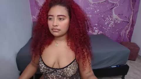 crespa_latin_ online show from February 12, 1:11 am