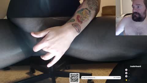 Snapshot of crewny chatting on February 13, 2:07 am crewny online show from February 13, 2:07 am