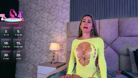 Snapshot of cris__sweetxx chatting on March 22, 12:19 pm Cristina Sweet online show from March 22, 12:19 pm