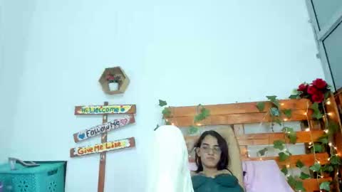 cris_dulce online show from February 26, 11:04 pm