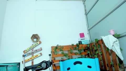 Snapshot of cris_dulce chatting on April 11, 6:23 pm cris_dulce online show from April 11, 6:23 pm