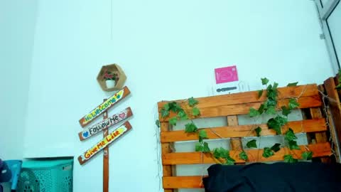 Snapshot of cris_dulce chatting on May 15, 8:27 pm cris_dulce online show from May 15, 8:27 pm