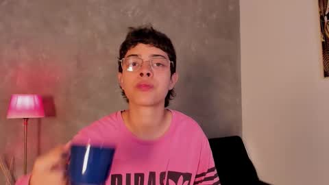 Snapshot of cris_sasha chatting on March 20, 11:26 am cris sasha online show from March 20, 11:26 am