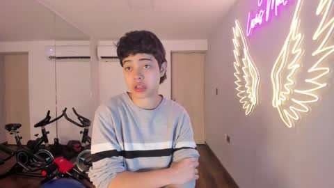 Snapshot of cris_sasha chatting on March 28, 11:43 am cris sasha online show from March 28, 11:43 am