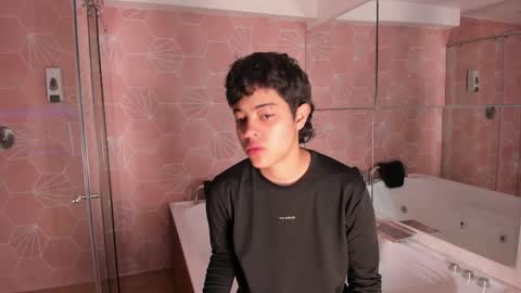 Snapshot of cris_sasha chatting on March 30, 11:33 am cris sasha online show from March 30, 11:33 am