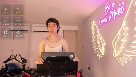 Snapshot of cris_sasha chatting on March 31, 11:43 am cris sasha online show from March 31, 11:43 am