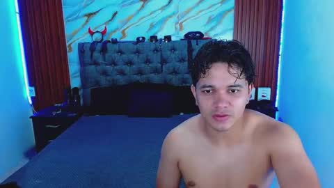 CRISANDMERY online show from May 10, 5:01 am