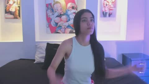 Snapshot of crisle_11 chatting on June 3, 10:40 am Cris online show from June 3, 10:40 am