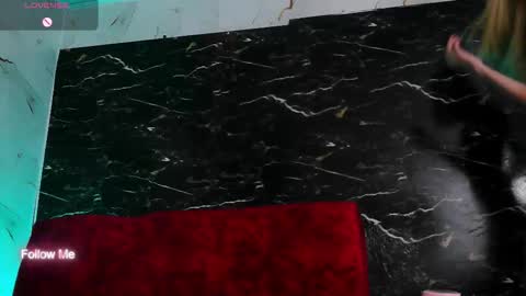 Snapshot of crislingery_doll chatting on March 2, 12:12 pm crislingery_doll online show from March 2, 12:12 pm