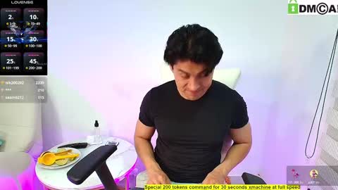  Criss Evans  online show from October 15, 11:49 pm