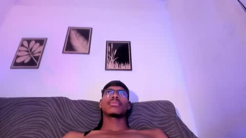 criss_zuri online show from May 5, 2:14 pm