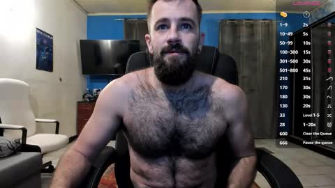 Snapshot of crissstud chatting on February 21, 3:29 am Criss online show from February 21, 3:29 am