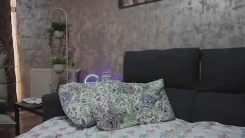 crissy_love online show from December 2, 10:07 am