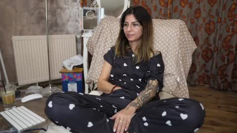 crissy_love online show from January 25, 1:10 am