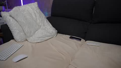 crissy_love online show from February 11, 5:05 am