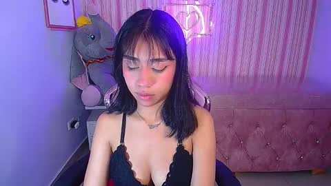 Snapshot of cristal1_ch chatting on October 8, 10:57 am cristal1_ch online show from October 8, 10:57 am