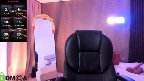 cristal__adams online show from April 2, 12:03 pm