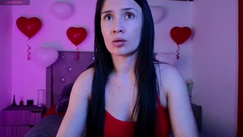 Snapshot of cristal_hilton_10 chatting on February 13, 10:50 pm Alejandra from Wednesday to Saturday from 1000 pm to 400 am Colombian hour online show from February 13, 10:50 pm