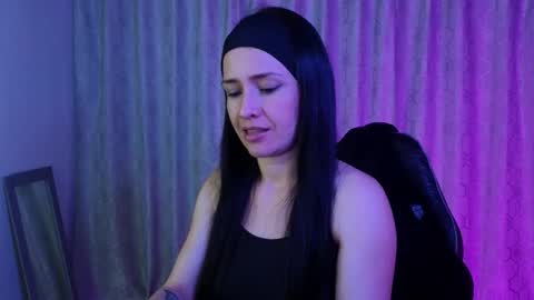 Snapshot of cristal_hilton_10 chatting on February 27, 12:10 am Alejandra from Wednesday to Saturday from 1000 pm to 400 am Colombian hour online show from February 27, 12:10 am