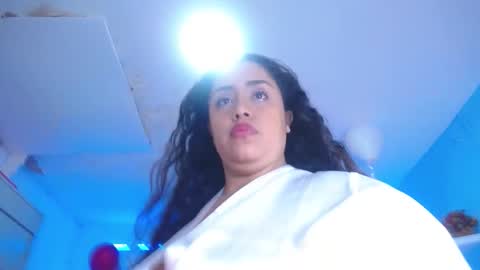 Snapshot of cristal_horny19 chatting on February 15, 7:51 am Milena online show from February 15, 7:51 am