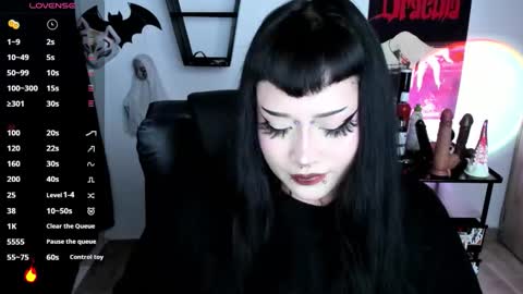 Cris online show from October 27, 11:31 pm