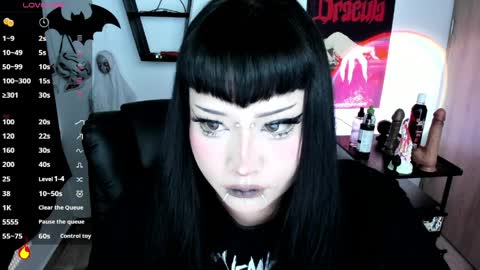 Cris online show from March 30, 9:05 pm