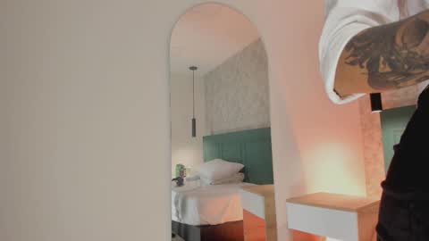 Snapshot of cristal_roberts_ chatting on October 4, 1:31 pm Cristal online show from October 4, 1:31 pm