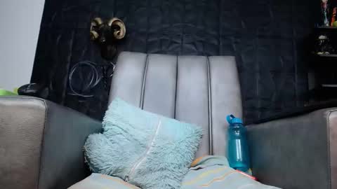 Hanna  online show from February 25, 8:46 am