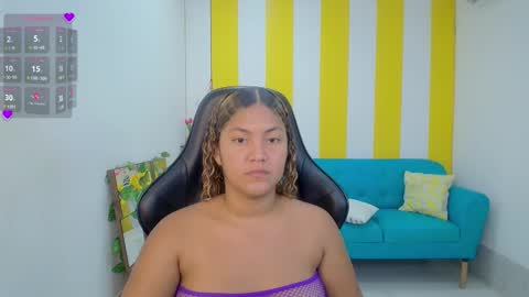 Snapshot of cristal_war chatting on March 23, 8:46 pm Cristal online show from March 23, 8:46 pm