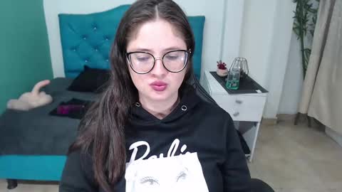 CristalAdams online show from January 8, 8:50 pm