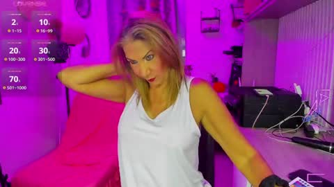 Cristal Ayala online show from June 17, 11:27 pm
