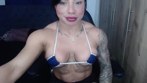 Natalie                      online show from May 15, 3:46 am