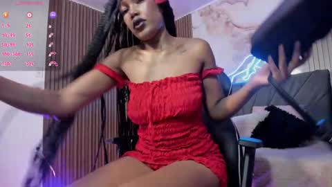 Snapshot of cristalbroke_tay chatting on May 30, 7:11 pm Crystalbroke online show from May 30, 7:11 pm