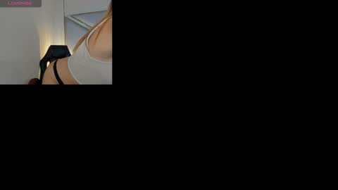 Snapshot of cristalevans_vc chatting on October 31, 4:08 pm cristalevans_vc online show from October 31, 4:08 pm