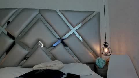 Snapshot of cristalevans_vc chatting on November 1, 4:14 am cristalevans_vc online show from November 1, 4:14 am