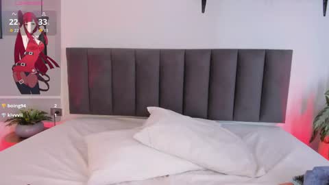 cristalfoxy_ online show from May 15, 8:05 pm