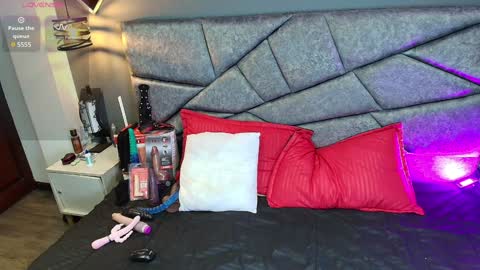 CRISTAL MILF online show from December 13, 11:39 pm