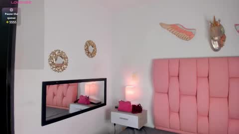 cristal online show from January 11, 12:40 pm