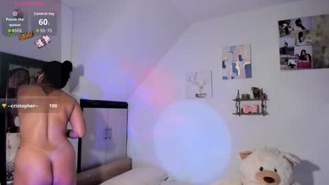 cristal online show from October 31, 12:50 pm