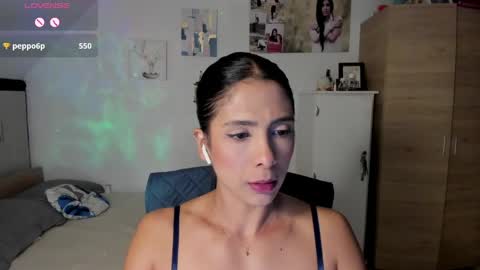 veronika online show from May 22, 1:13 am