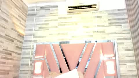 cristin  online show from November 16, 12:11 pm