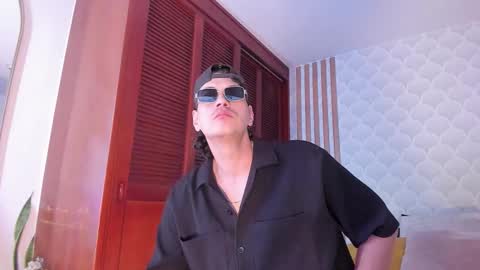 Cris  Pame online show from February 15, 9:19 am