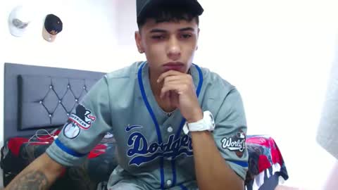 cristian online show from March 5, 1:40 pm