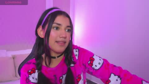 Snapshot of cristin_collins chatting on April 5, 2:47 pm C R I S T I N online show from April 5, 2:47 pm