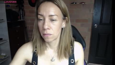 cristina online show from May 6, 1:38 pm